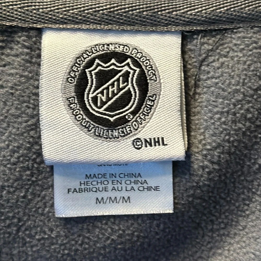 NHL Blackhawks Men’s Black Jacket with Fleece lined Medium Water Resistant